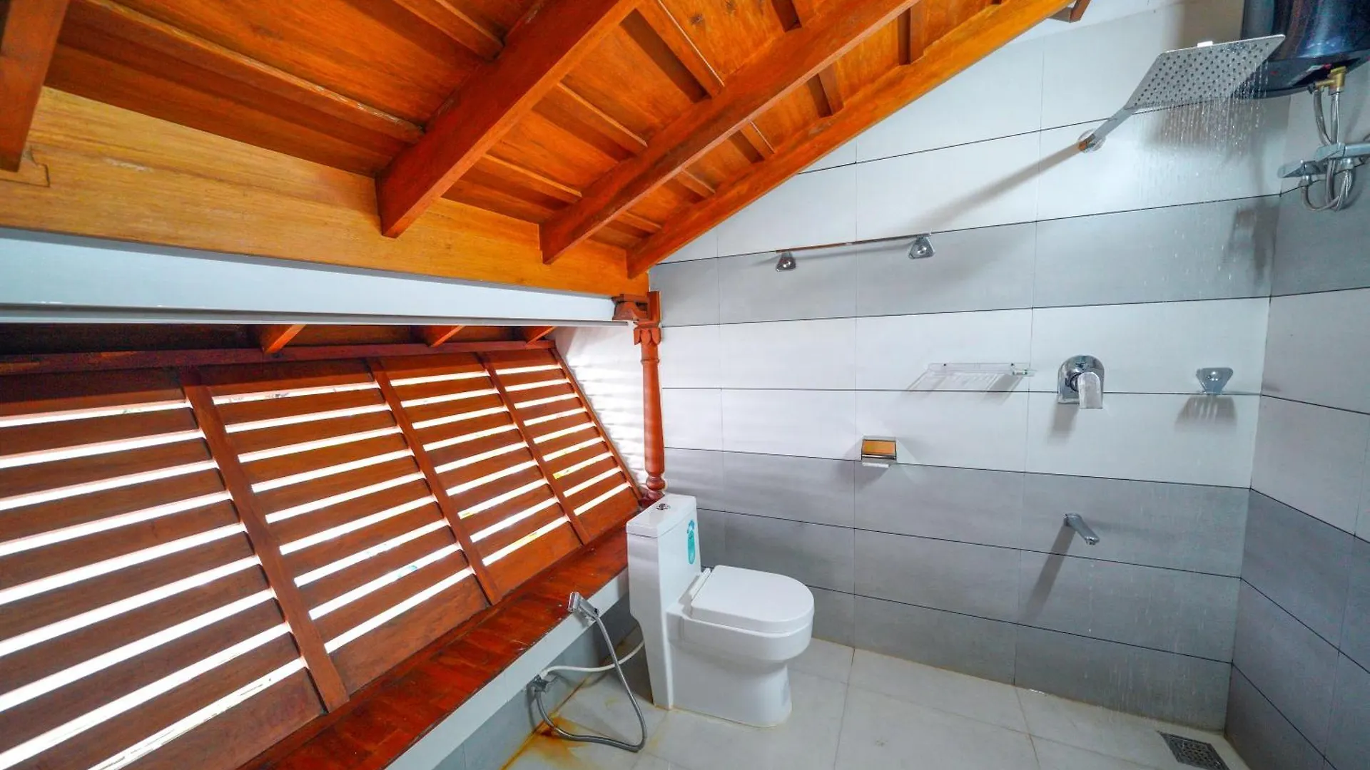 Jaladhija - Lakeview Homestay Kozhikode 0*,  India