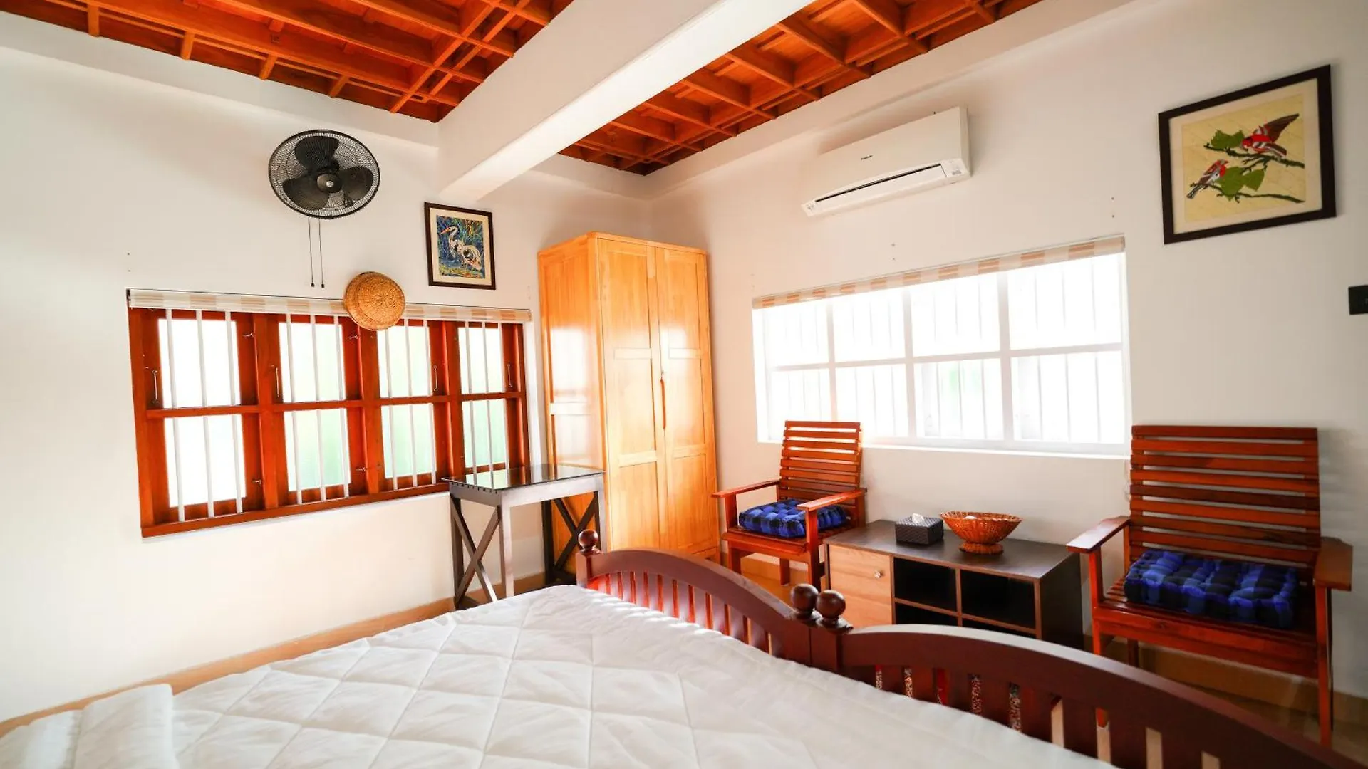 Jaladhija - Lakeview Homestay Kozhikode India