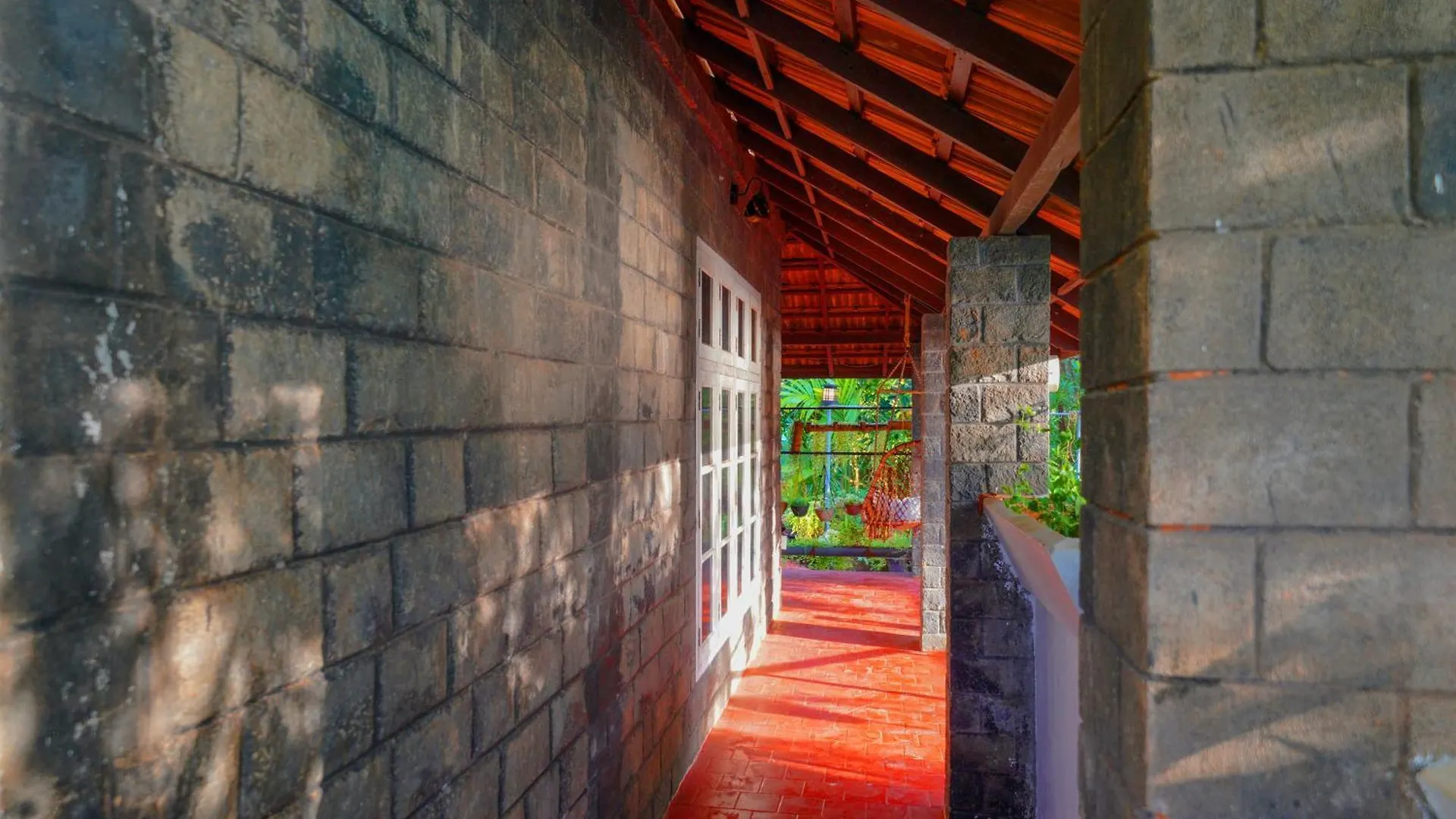 Jaladhija - Lakeview Homestay Kozhikode
