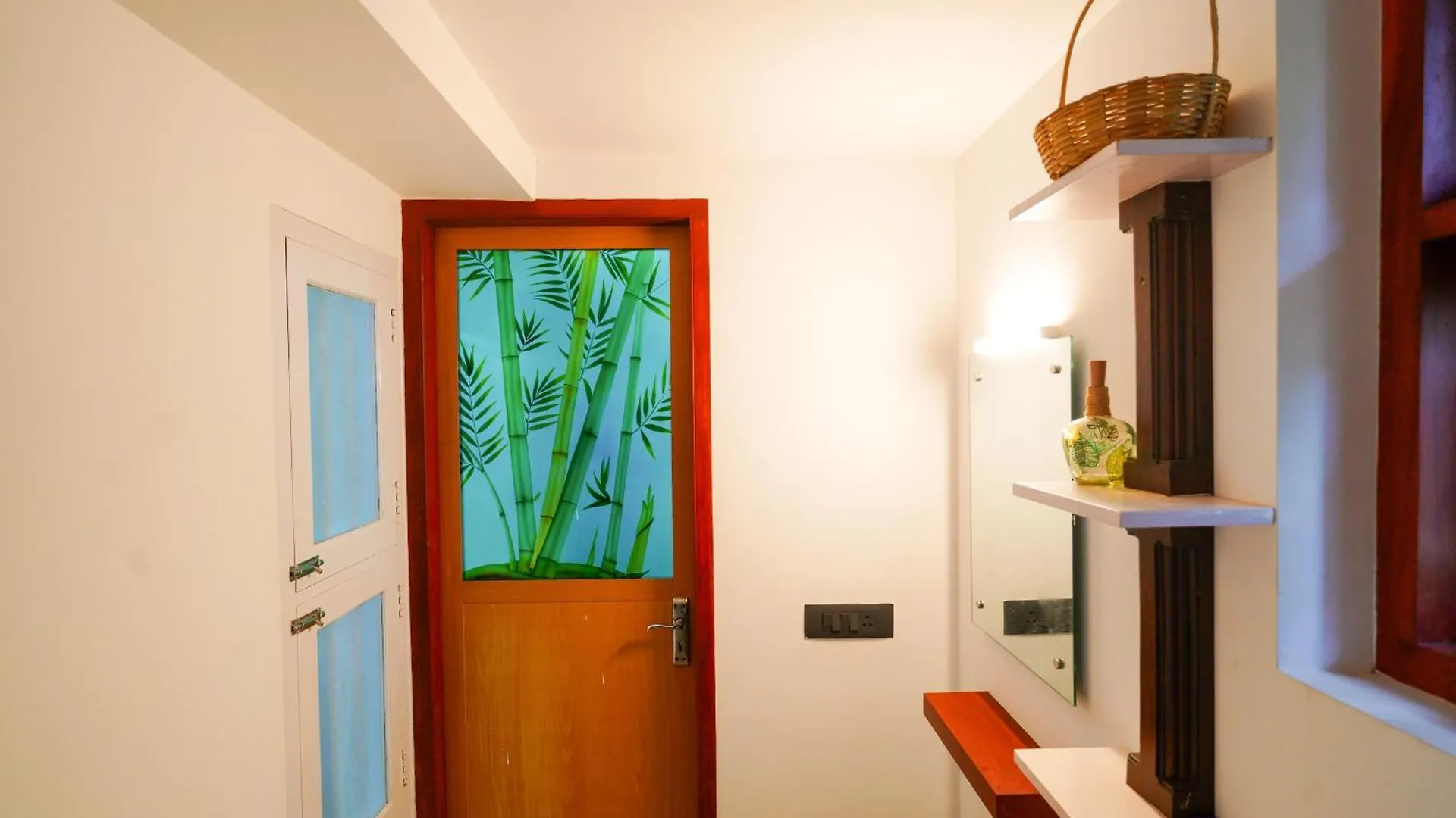 Jaladhija - Lakeview Homestay Kozhikode