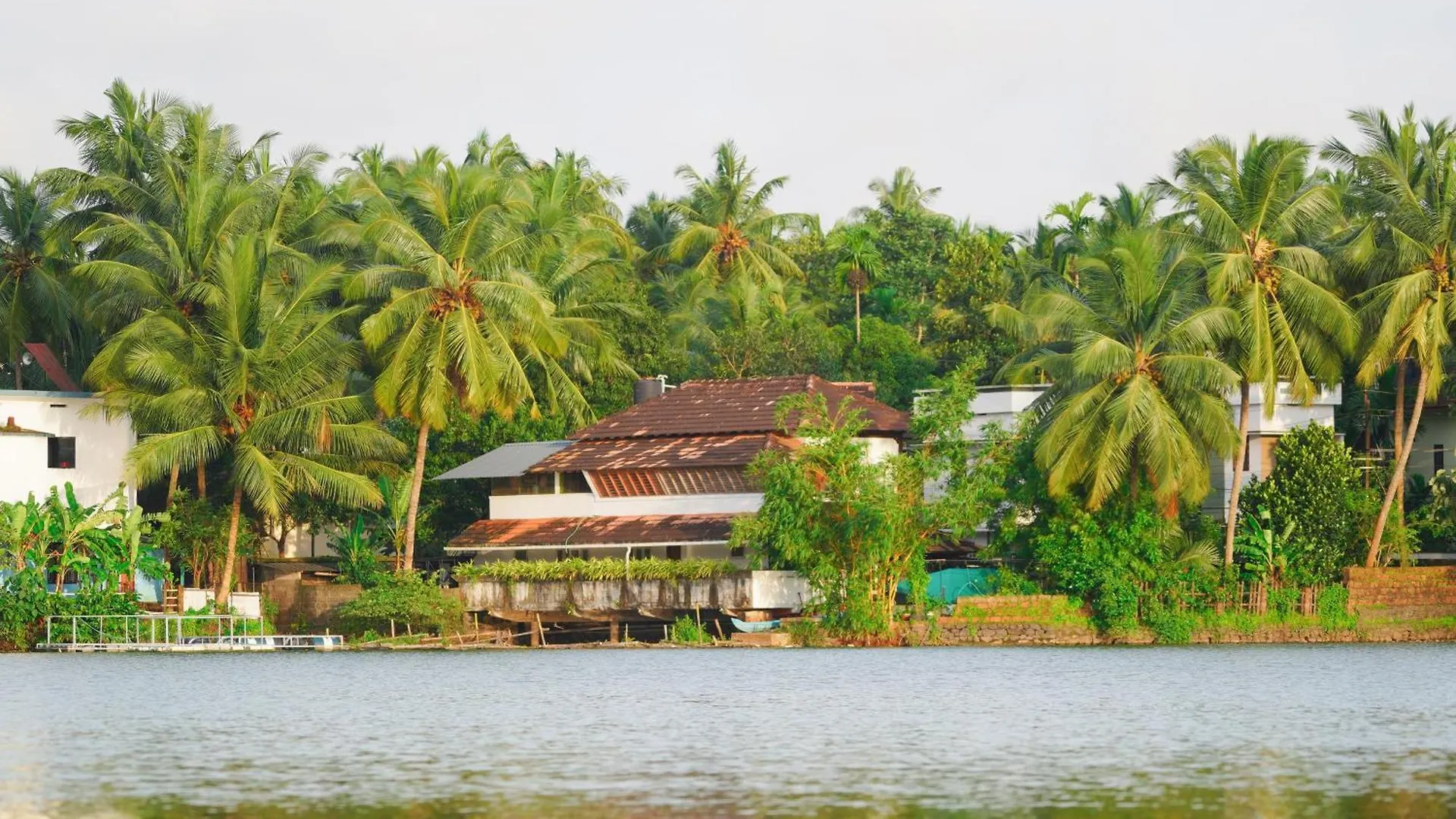 Jaladhija - Lakeview Homestay Kozhikode